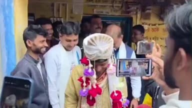 রঘুনাথগঞ্জ ২: বিয়ের দিনই SIR শুনানিতে বর, সঙ্গে বিদ্যুৎ প্রতিমন্ত্রী আখরুজ্জামান