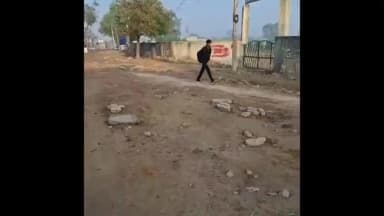 खण्डार: खंडार बालाजी विहार कॉलोनी, पीजी गर्ल्स कॉलेज का सड़क चौड़ीकरण अधूरा, राहगीरों को परेशानी, कार्य जल्दी करवाने की मांग