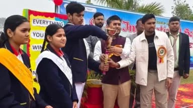 सैदपुर: डहरा कलां के GB इंटरनेशनल स्कूल में एनुअल स्पोर्ट मीट का आगाज, ओलंपिक पदक विजेता और SDM ने जलाई मशाल