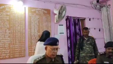 कोईलवर: कोईलवर के सुरौन्धा टोक में 'लंगड़ा' कहने के विवाद में हत्या, चाचा को कुदाल के बेट से मारा गया