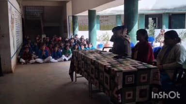 खरौंधी: खरौंधी थाना क्षेत्र स्थित कस्तूरबा बालिका विद्यालय में जागरूकता कार्यशाला आयोजित