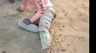 चकिया: अमरा उत्तरी गांव के समीप ऑटो और बाइक की जोरदार टक्कर में दो युवक गंभीर रूप से घायल