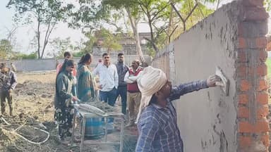 देवरी: देवरी नगर पालिका अध्यक्ष ने फिल्टर प्लांट और बाउंड्री वॉल निर्माण कार्य का किया निरीक्षण