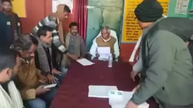 चकिया: सुल्तानपुर में चकिया विधानसभा में विशेष गहन पुनरीक्षण अभियान तेज, विधायक कैलाश खरवार ने भरा प्रारूप-6