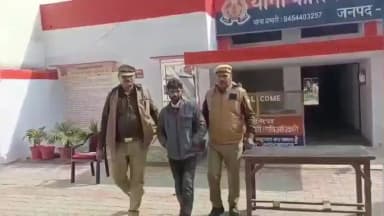 सहावर: चाण्डी क्रॉसिंग के पास से बड़ा गांव कोटरा के युवक को देशी तमंचा व कारतूस के साथ किया गया गिरफ्तार