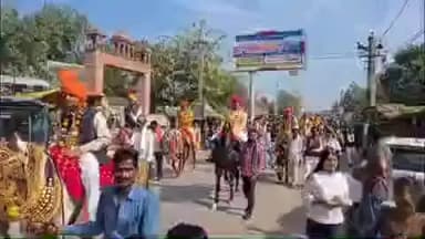 पीपलदा: इटावा में श्री राम जानकी मंदिर प्राण प्रतिष्ठा महोत्सव का भव्य कलश यात्रा के साथ हुआ आगाज