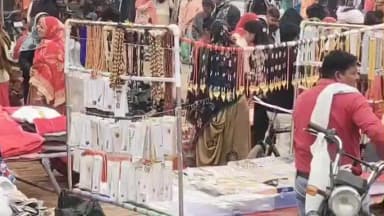 शिकोहाबाद: नगर के शुक्र बाजार में 120 दुकानों पर सजी वैरायटी, देहात से लेकर नगर तक उमड़ी भीड़