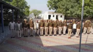 पचपदरा: राष्ट्रपिता महात्मा गांधी की पुण्यतिथि पर पुलिस अधीक्षक कार्यालय में मौन धारण कर बापू को दी गई भावभीनी श्रद्धांजलि
