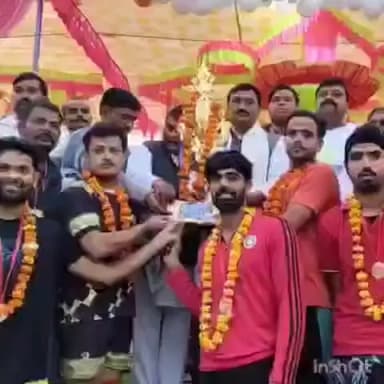 बल्देवगढ़: बल्देवगढ़ में राज्य स्तरीय वॉलीबॉल टूर्नामेंट का फाइनल मुकाबला पूर्व मंत्री की मौजूदगी में हुआ संपन्न