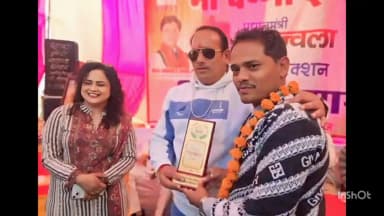 खनियाधाना में मां वैष्णो इंडेन गैस की एजैंसी पर उज्जवला कनेक्शनधारियो को वितरित किए गए गैस कनेक्शन किया सम्मान।