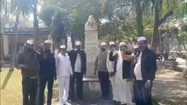 भिनाय: भिनाय व बिजयनगर में कांग्रेस कार्यकर्ताओं ने महात्मा गांधी की पुण्यतिथि मनाई, पुष्प अर्पित कर 'गांधी अमर रहें' के लगाए नारे