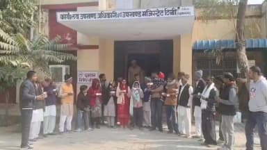 टिब्बी: टिब्बी में एसडीएम ने दिव्यांगों को बांटे यूडीआईडी और रोडवेज स्मार्ट कार्ड