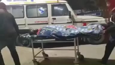 बिशुनपुर: चेड़ा गांव के पास बाइक सवार अनियंत्रित होकर गिरा, घायल होने पर सदर अस्पताल रेफर