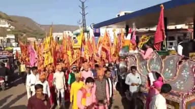 लालसोट: लालसोट के श्याम मंदिर के 19वें पाटोत्सव का विशाल निशान यात्रा से हुआ आगाज, जीवंत झांकी और शाही लवाजमा रहा मुख्य आकर्षण