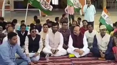 সাঁইথিয়া: সাঁইথিয়া রেল ব্রিজ দ্রুত নির্মাণের দাবিতে বীরভূমে ব্যাপক জনসমাবেশ