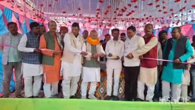 पतरघट: विधायक ने भेलवा पट्टी महादलित टोला में तीन दिवसीय मां शबरी बाबा दिन बद्री मेला का किया उद्घाटन