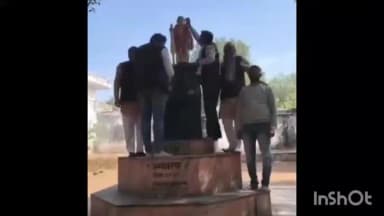 सबलगढ़: शहर में मनरेगा का नाम बदलने पर ब्लॉक कांग्रेस का धरना-प्रदर्शन