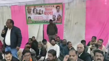 ग्वालियर गिर्द: गंदे पानी और एसआईआर के मुद्दे पर कांग्रेस का धरना प्रदर्शन