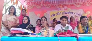 ভগবানগোলা ২: নিউ ইরা একাডেমি স্কুলের বার্ষিক ক্রীড়া অনুষ্ঠান প্রধান অতিথি প্রাক্তন বিধায়ক চাঁদ মোহাম্মদ