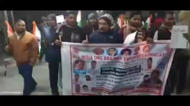 नरकटियागंज: बेतिया में यूजीसी न्यू एक्ट के समर्थन में ऑल इंडिया ओबीसी का कैंडल मार्च