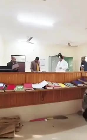 नरवल: नवांगतुक के तहसीलदार ने संभाला कार्यभार, निरीक्षण कर दिए आवश्यक दिशा-निर्देश