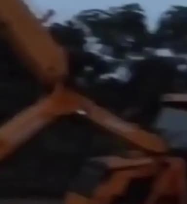 చౌటుప్పల్: కైతాపురం ఘోర ప్రమాదం క్యాబిన్లో ఇరుక్కుపోయిన డ్రైవర్