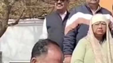 मनासा: नीमच: शहीद दिवस पर कांग्रेस ने महात्मा गांधी को श्रद्धांजलि दी