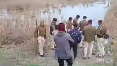 मढ़ौरा: तालपुरैना चंवर से पुलिस ने बरामद किया अज्ञात शव, जांच जारी