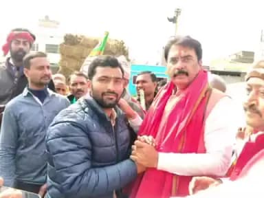 मोरवा: गंगा चौक पर भाजपा प्रदेश अध्यक्ष संजय सरावगी का हुआ भव्य स्वागत