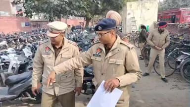 ਬਠਿੰਡਾ: ਬੱਸ ਸਟੈਂਡ ਪਾਰਕਿੰਗ ਚ ਐਸ ਪੀ ਸਿਟੀ ਨਰਿੰਦਰ ਸਿੰਘ ਅਗੁਵਾਈ ਚ ਸਰਚ