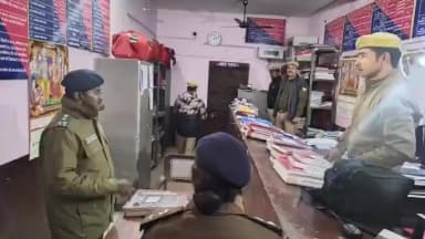 मौदहा: डीआईजी ने मौदहा कोतवाली का किया औचक निरीक्षण