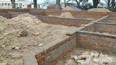 अमेठी: अमेठी में पंचायत भवन निर्माण में घटिया सामग्री का आरोप, बीडीओ ने जांच का दिया आश्वासन