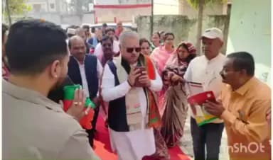 धमतरी: भाजपा कार्यालय में क्षेत्रीय संगठन मंत्री अजय जमवाल ने कार्यकर्ताओं की बैठक ली