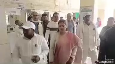 गोविंदपुर:- विधायिका विनीता मेहता ने गोविंदपुर अस्पताल का किया निरीक्षण,वर्तमान स्थिति से विधायिका बिल्कुल संतुष्ट नहीं।