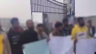 बेतिया: पटना रेप कांड: MJK कॉलेज में छात्रों का प्रदर्शन, कुंभकरणी नींद में सरकार, सवालों के घेरे में सरकार