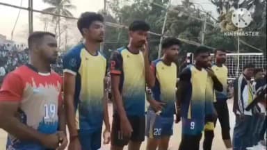 হাসনাবাদ: দক্ষিণ বরুণহাটে আন্তর্জাতিক ভলিবল: স্বর্ণ কাপে মুখোমুখি ইতালি ও শ্রীলঙ্কার খেলোয়াড়রা