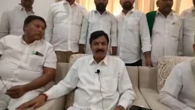 ಕಾಗವಾಡ: ಅಥಣಿ ರಾಜಕೀಯ ಬಗ್ಗೆ ನಾನು ಏನೂ ಮಾತನಾಡಲ್ಲ: ಕೇಂಪವಾಡ ಗ್ರಾಮದಲ್ಲಿ ಮಾಜಿ ಸಚಿವ ರಮೇಶ್ ಜಾರಕಿಹೊಳಿ ಹೇಳಿಕೆ