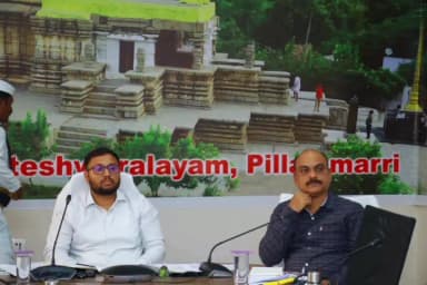 సూర్యాపేట: ఓటరు జాబితా సవరణలో వేగం పెంచాలి: కలెక్టర్ తేజస్ నంద్లాల్ పవార్