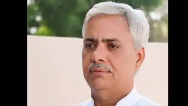 लोहारू: करण सिंह गोठड़ा को कांग्रेस जिला उपाध्यक्ष बनाए जाने पर कार्यकर्ताओं ने लड्डू बांटकर जताया आभार