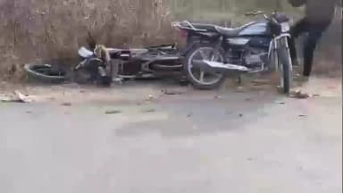 चिड़ावा: चिड़ावा-लाम्बा गोठड़ा मार्ग पर दो बाइकों के बीच हुई भीषण टक्कर, दोनों घायलों की हालत गंभीर