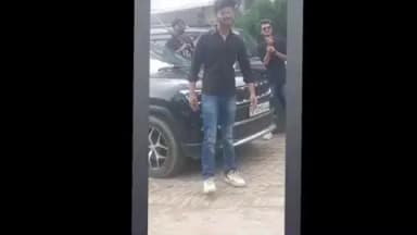 तरबगंज: नवाबगंज के शाहपुर गांव में फिल्मी गाना गाते युवकों का अवैध असलहा लहराते वायरल वीडियो, पुलिस जांच में जुटी