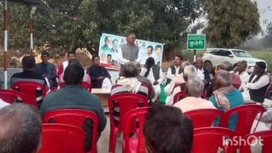 चुरहट: चुरहट के विभिन्न स्थानों पर मनरेगा बचाव अभियान के तहत लोगों से कांग्रेस पार्टी के कार्यकर्ताओं ने किया संवाद