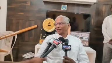 ಕಾಗವಾಡ: ಗ್ಯಾರಂಟಿ ಯೋಜನೆಗಳಿಂದ ರಾಜ್ಯ ಅಭಿವೃದ್ಧಿ ಆಗುತ್ತಿಲ್ಲ: ಕೆಂಪವಾಡ ಗ್ರಾಮದಲ್ಲಿ ಮಾಜಿ ಸಚಿವ ಶ್ರೀಮಂತ ಪಾಟೀಲ ಆಕ್ರೋಶ