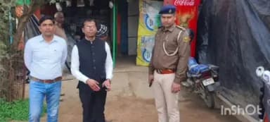 बाराहाट: यूरिया की कालाबाजारी पर बाराहाट प्रखंड में कई खाद दुकानों पर बीडीओ ने की छापेमारी