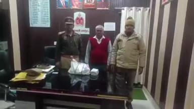 सहावर: अमापुर पुलिस ने जखा गांव के युवक को अवैध शराब के 19 क्वार्टर के साथ किया गिरफ्तार