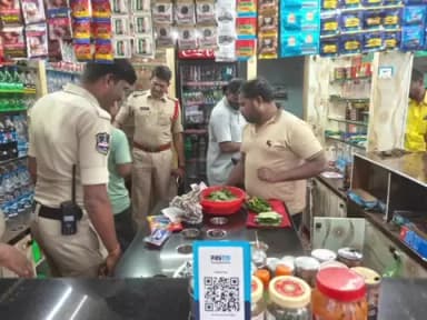 సిద్దిపేట అర్బన్: సిద్దిపేట పట్టణంలోని పలు ప్రాంతాల్లో నార్కోటిక్ డాగ్స్ తో తనిఖీలు నిర్వహించిన వన్ టౌన్ పోలీసులు