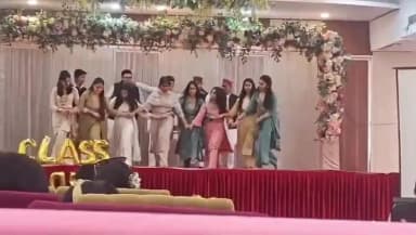 कालका: आयशर स्कूल परवाणू में कक्षा बारहवीं का विदाई समारोह आयोजित