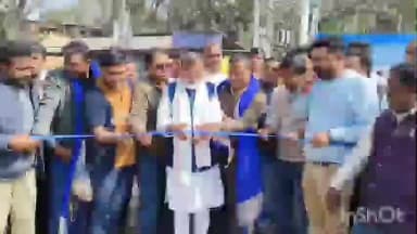 হরিশ্চন্দ্রপুর ১: হরিশ্চন্দ্রপুরের ইন্দিরা মোড়ের দীর্ঘ প্রতীক্ষিত রাস্তার কাজের শিল্যানাস করল রাজ্য সরকার