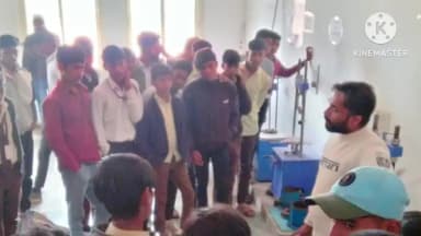 आगर: आगर में विद्यार्थियों का शैक्षणिक भ्रमण, पॉलिटेक्निक कॉलेज में मिली तकनीकी शिक्षा की जानकारी