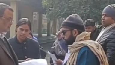 कैराना: शामली के एडीएम सत्येंद्र कुमार ने कैराना पहुंचकर पुनरीक्षण कार्य की समीक्षा की और दिए दिशा-निर्देश